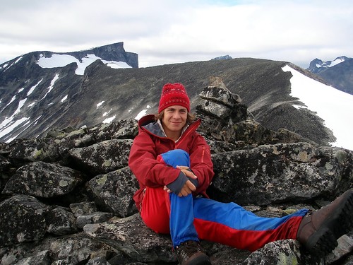 Bjørn-Even chiller`n på Midtre Bukkeholstind Vest (2135).