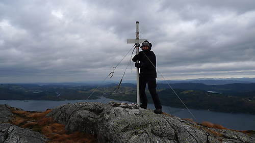 Kraftig vind på toppen av Gaustadfjellet!