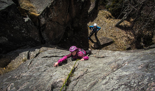 Emilie (10 år) på sin første klatretur opp Veslesvaet! Superbra innsats!!:)