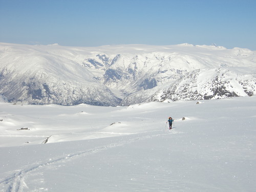 Underteikna avbilda i eit av dei betre augneblinkane hittil i livet. Jostedalen, Jostedalsbreen og mellom anna Lodalskåpa i bakgrunnen.