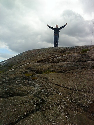 På toppen etter å ha beseiret nordveggen på fjellet