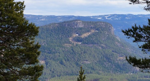 Toppen sett fra Midtknatten i nordvest.