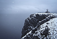 Tok en kveldstur med bil til Nordkapp. Surt og værutsatt her ute.