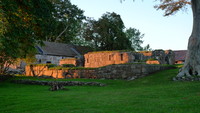 Kveldsol på klosterruinene, Halnøy Kloster