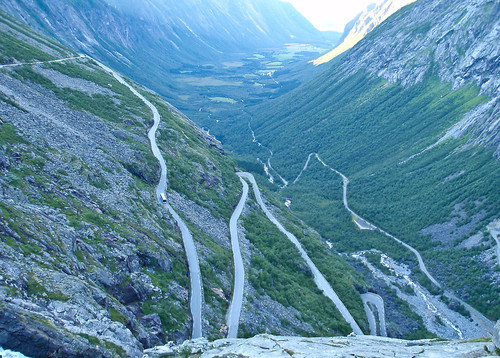 Trollstigen og Isterdalen gikk fort unna på sykkel!