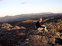 Pappa på Tjønngrønuten. Store Blefjell bak.