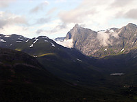 Hornindalsrokken sett fra Seljesethornet.