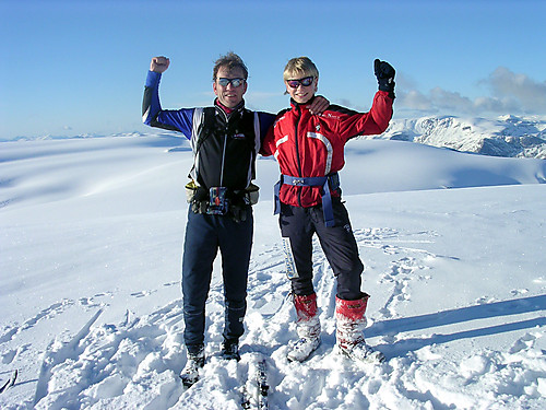 Jubel på toppen av Snønipa!