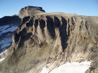 Råna er hittil min favorittur i Sunnmørsalpene. Det blir for sjelden turer dit!