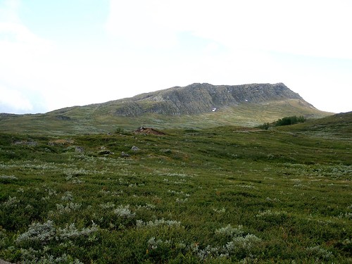 Såleggje sett fra veien mot Sålell (bomveg kr. 50,-).