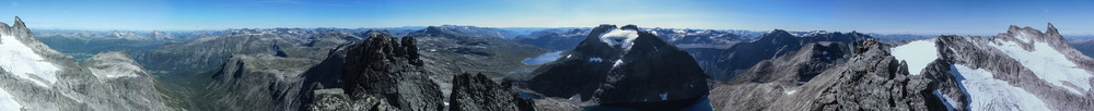 Panorama fra Kvanndalstinden.