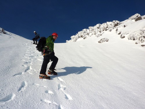 The short and sweet descent down from the col