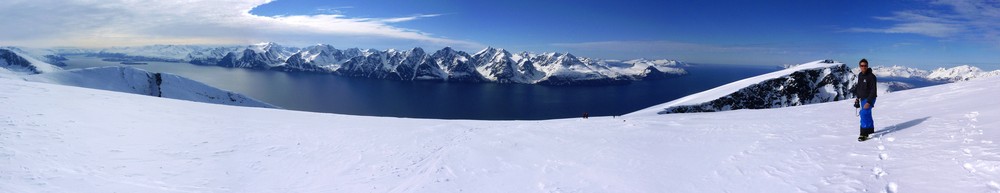 On the top of Uløytinden