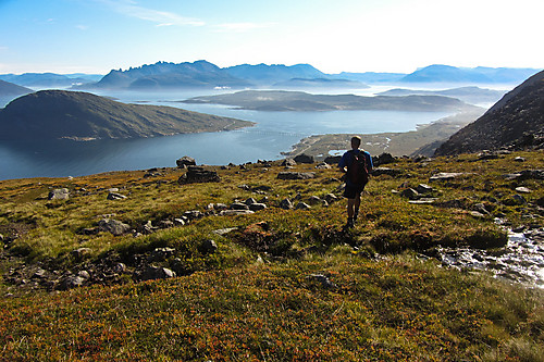 Skjervøy er herlig! Kvænangstindan bak til venstre.