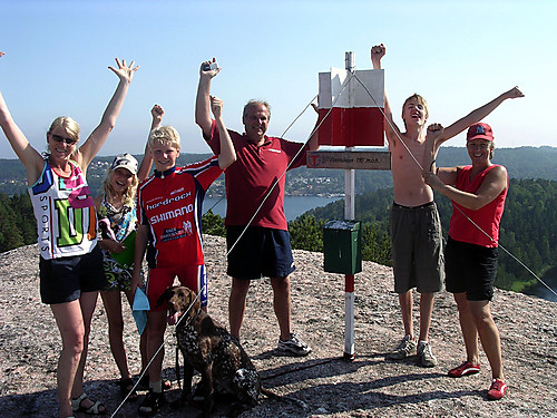 Mamma, Synne, meg, onkel Øyvind, Haakon og tante Ingrid i storslag på Fransåsen!