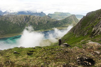 Arne på tur opp fra Skjelfjorden.