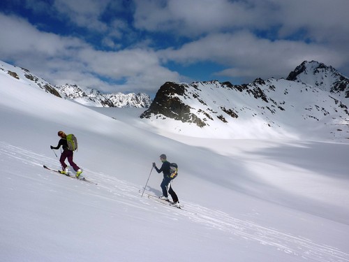 Views towards Strupbreen and Store Koppangstinden