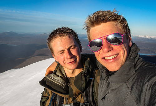 Henrik og meg på the true summit of Hjerrtinden!