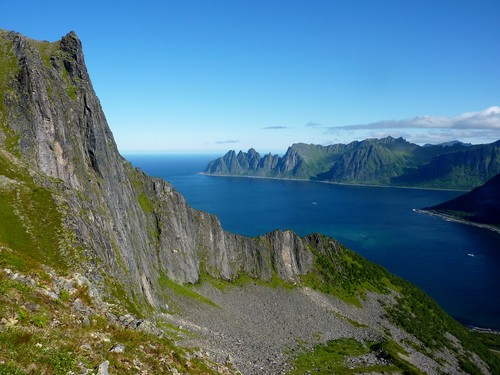 Husfjellet from the 'dip' in the ridge connecting it to Litje Brusen