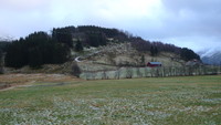 Leitåsen og gården Leitet sett fra Langedalen