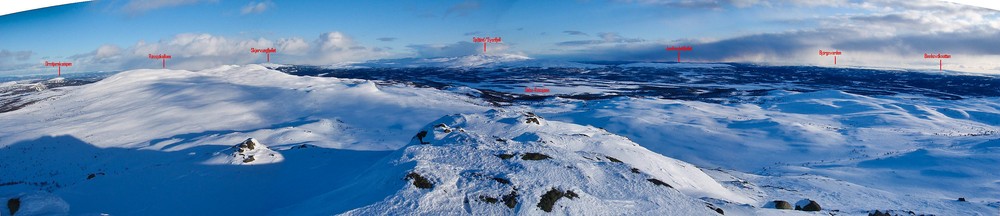 Panoramabilde fra Djuptjernkampen (øst-sør-vest). 