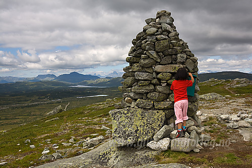 Meg ved postkassa på Brummaknappen (1150 moh).