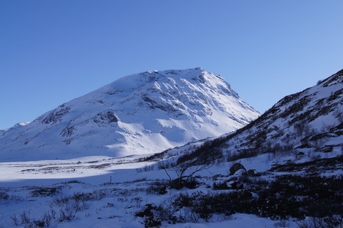 Styggehøe 2200 moh i ettermiddagssol