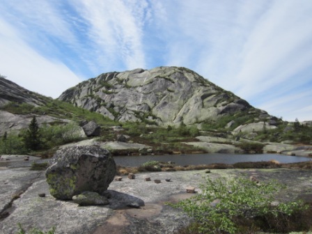 Toppen sett fra skaret mellom toppene