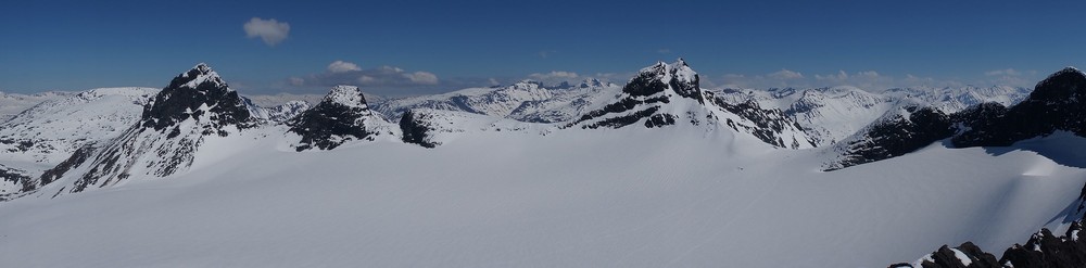 Panorama mot NØ fra Skeie.