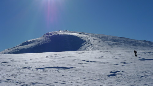 På vei oppover mot Skipanuten