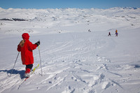 Så måtte vi ned igjen. Her er det Marthe som begynner å kjøre, og vi så masse fjell hele tiden.