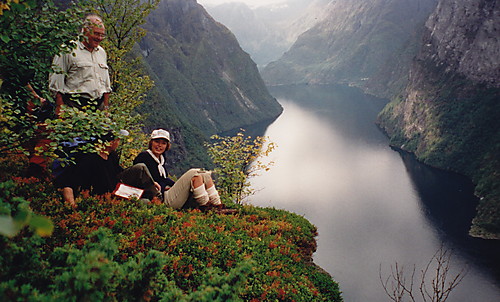 På Kamben. Aurlandsfjorden 800 m under oss!