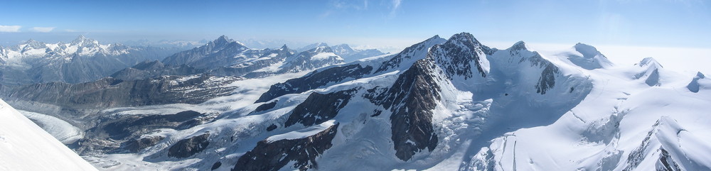 Panorama 1 fra Liskamm mot bla. Dom og Dufoursptitze.