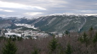 Fra Storsåta mot Hjortlandsdalen. Storsåta i bakgrunnen til høyre