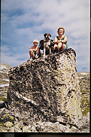 På "Steindalssteinen" i Steindalen sørvest for Natakupa.