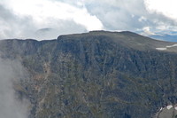 Storfjellet sett frå topp 1650. Renna eg gjekk ned til venstre. 