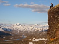 Utsikt innover Veodalen en junimorgen