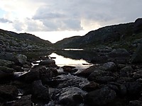 Kveldsstemning ved vann øst for Slækjeskaret.