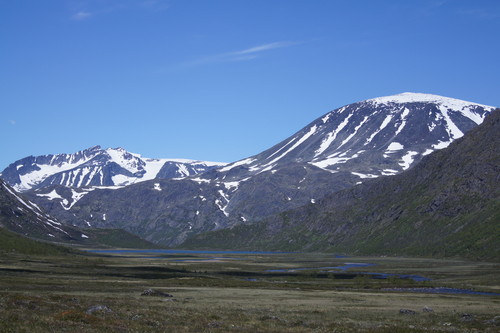 Nydelig bilde tatt fra Leirungsdalen. Surtningssuene 2368 moh til venstre og Besshøe 2258 mog til høyre.