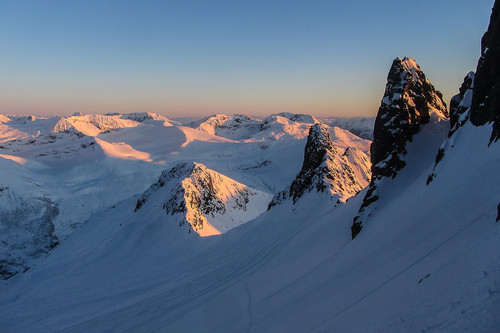 Kveldsstemning i Sunnmørsalpene.