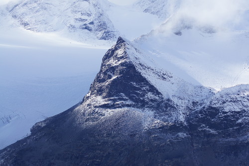 Utsikt mot Hinnotefjellet. Tatt nedenfor Surtningssubue