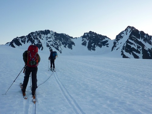 Den majestiske Lenangstindane ble bakgrunnen for campen