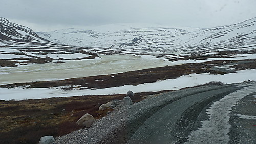 Vårløysing i Veodalen 11. april 2011