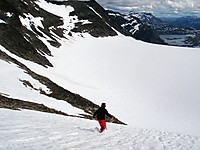 Snøsurfing ved Mjølkedalsbreen.