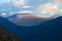 Fin utsikt mot Gråskarvet (1731 moh) mens vi "ruslet" oppover.