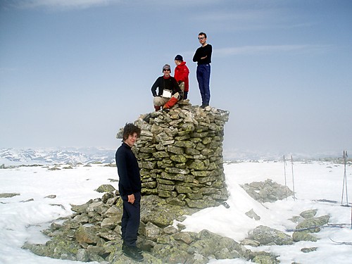 På Buskerud og Hallingskarvet sitt høyeste fjell (1933 moh).