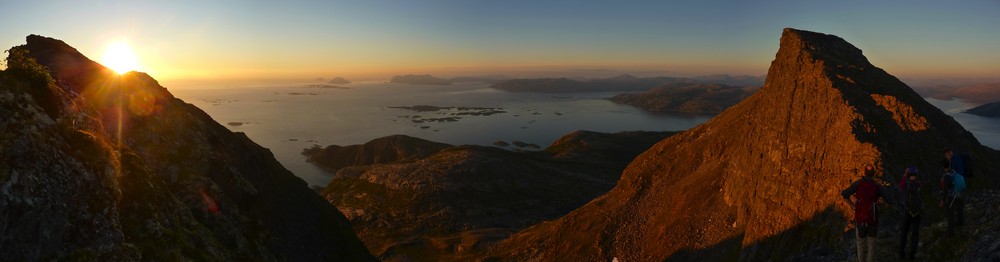 View north(ish) from Vengsøytinden to Kvantotinden