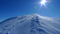 På vei opp østryggen på Midtre i maksvær!