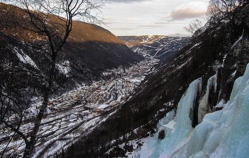 Rjukan by ligger flott til oppe i Vestfjorddalen.