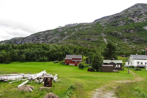 Fra Sandbakken med blikk oppover bakken som snart venter.